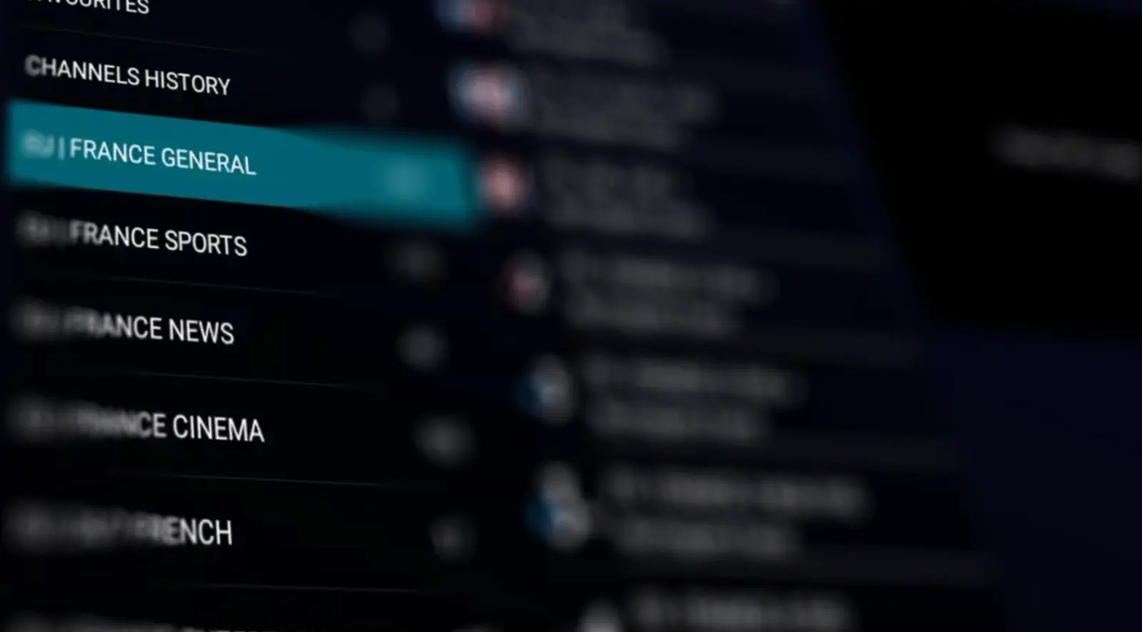 Abonnement IPTV avec accès à plus de 220 000 chaînes TV en direct et un catalogue international mis à jour